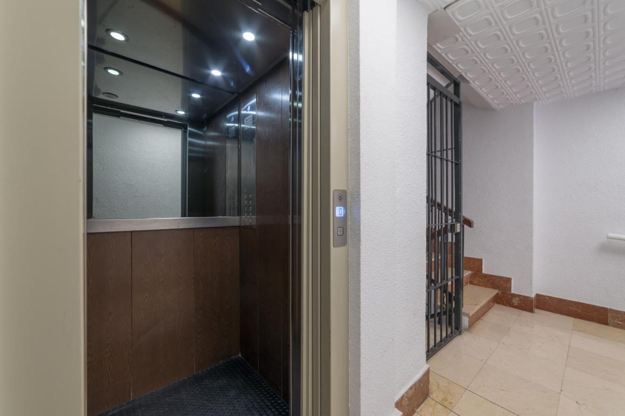 Suite Homes Penthouse Capuchinos مالقة المظهر الخارجي الصورة